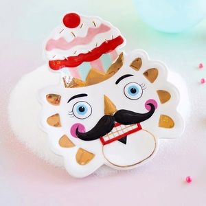 Glitterville Colonel Cupcake Cookie Plate